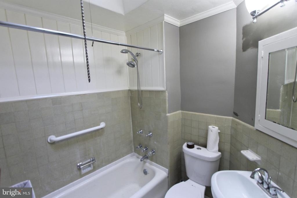 346 E Meehan Avenue - Photo 18