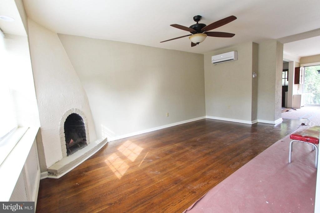 346 E Meehan Avenue - Photo 5