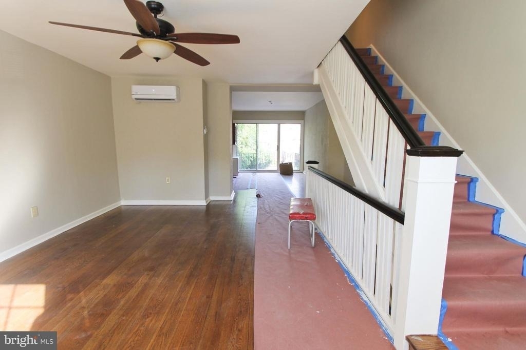 346 E Meehan Avenue - Photo 6
