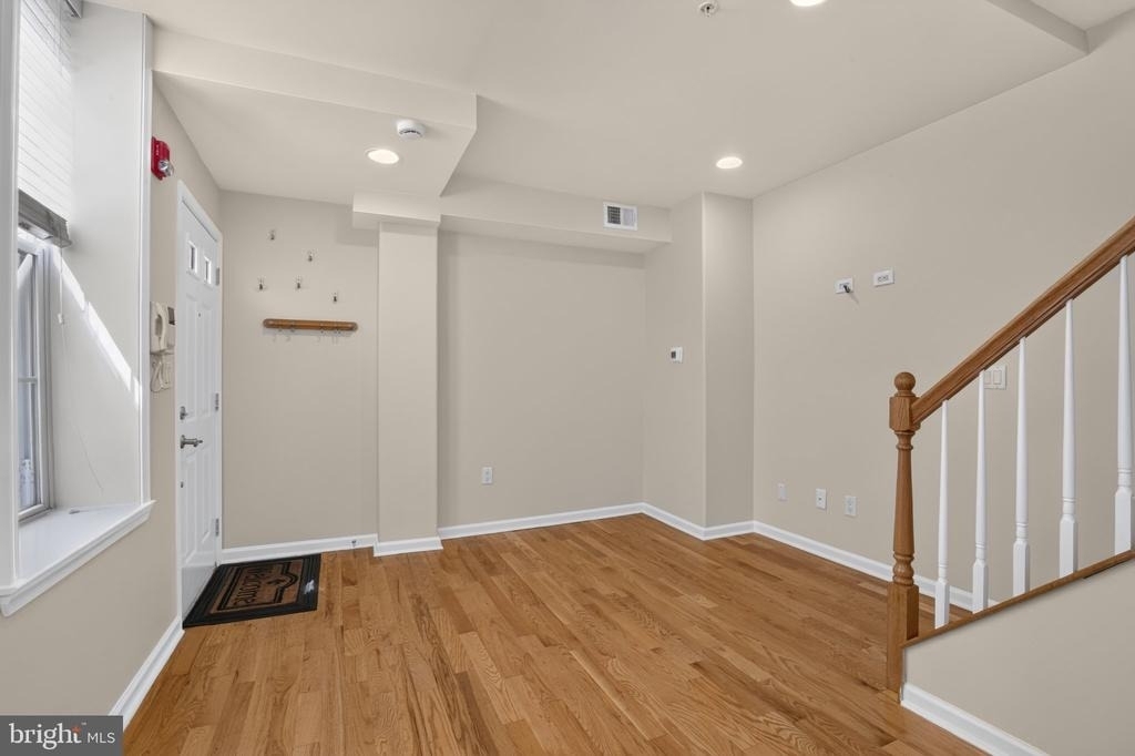 1027-31 N 4th Street - Photo 4