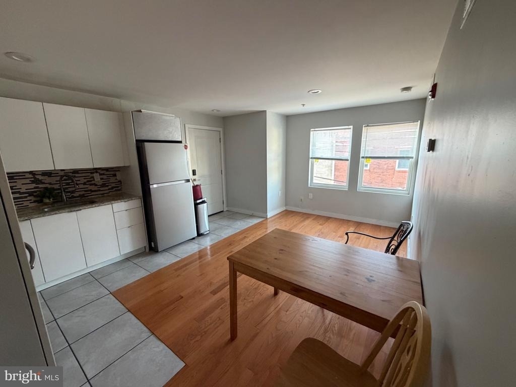 1925 S 20th Street - Photo 1