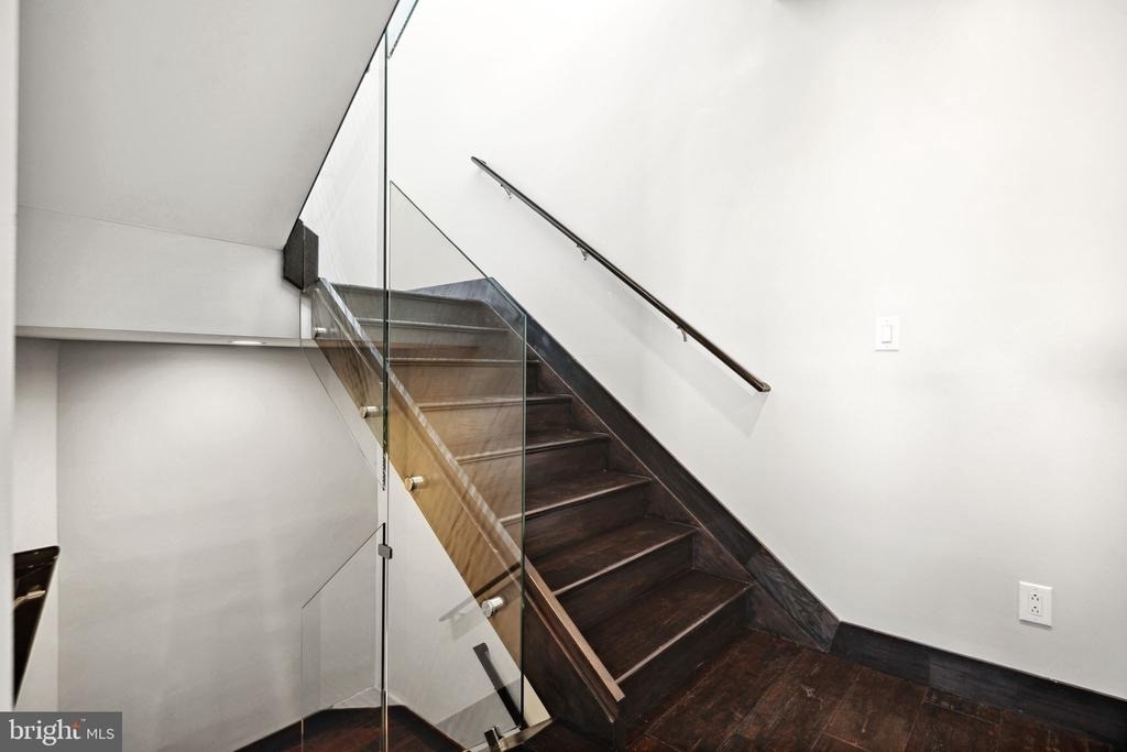 1526 Parrish Street - Photo 27