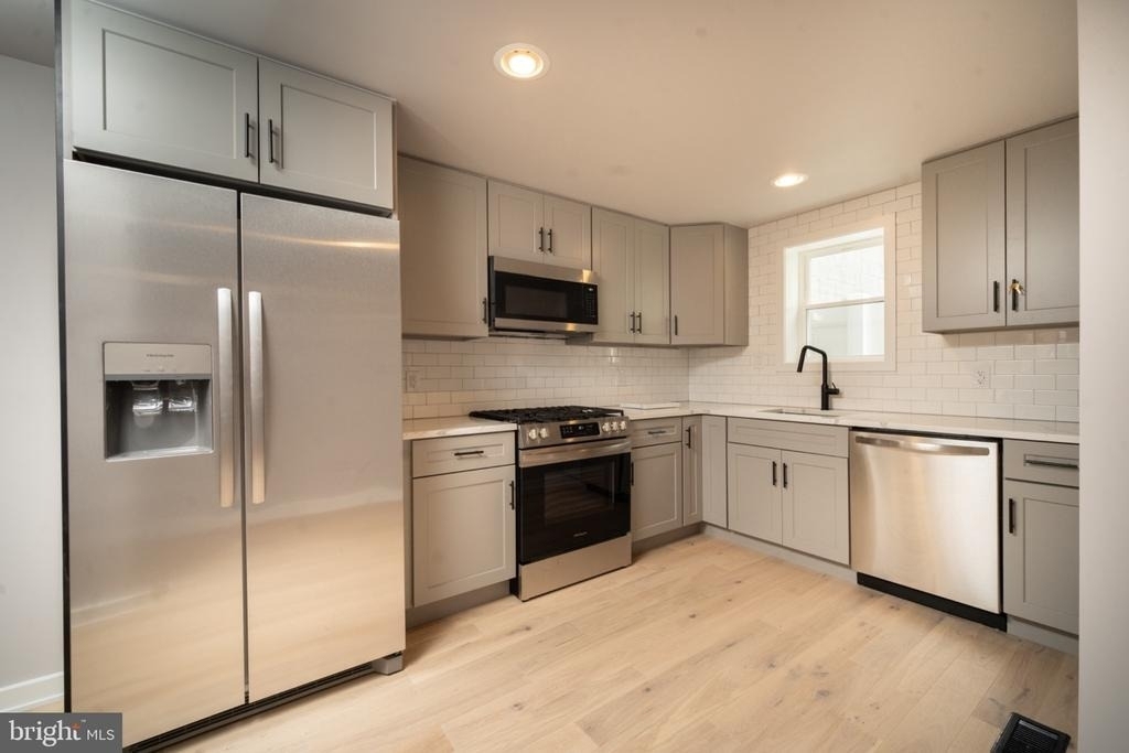 1238 S Warnock Street - Photo 4