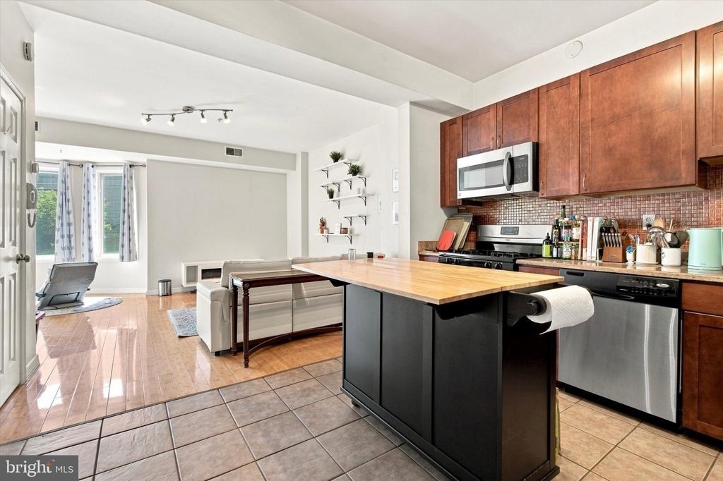 800 N 2nd Street - Photo 1