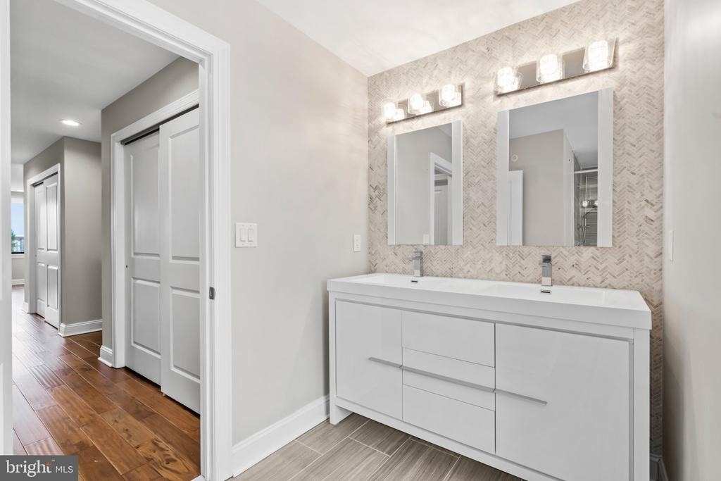 1600 N Bodine Street - Photo 25