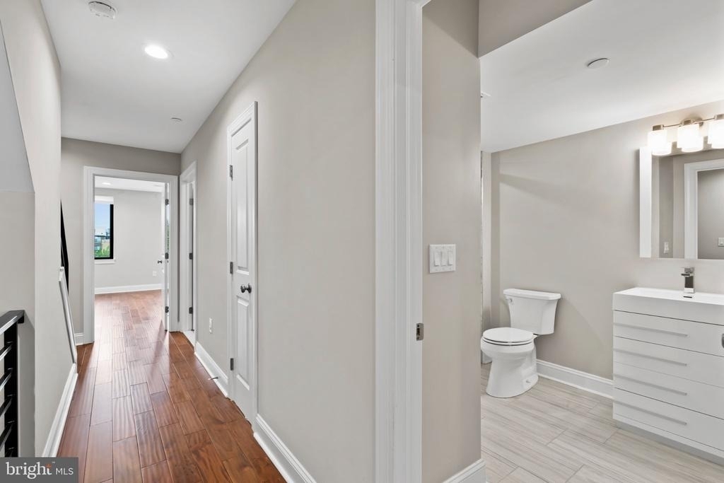 1600 N Bodine Street - Photo 14