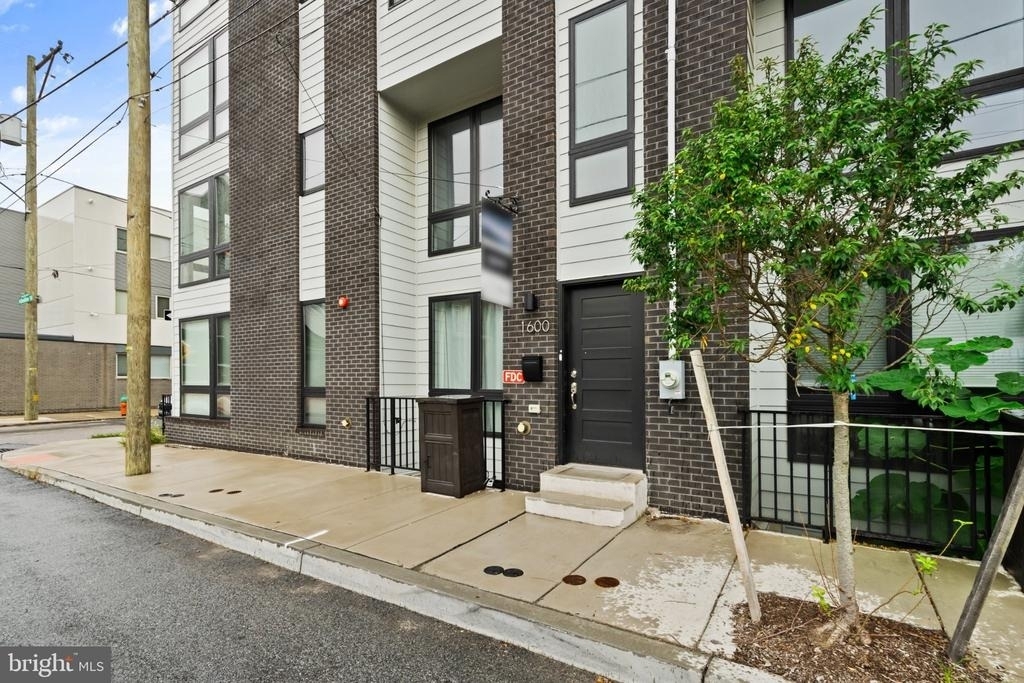 1600 N Bodine Street - Photo 41