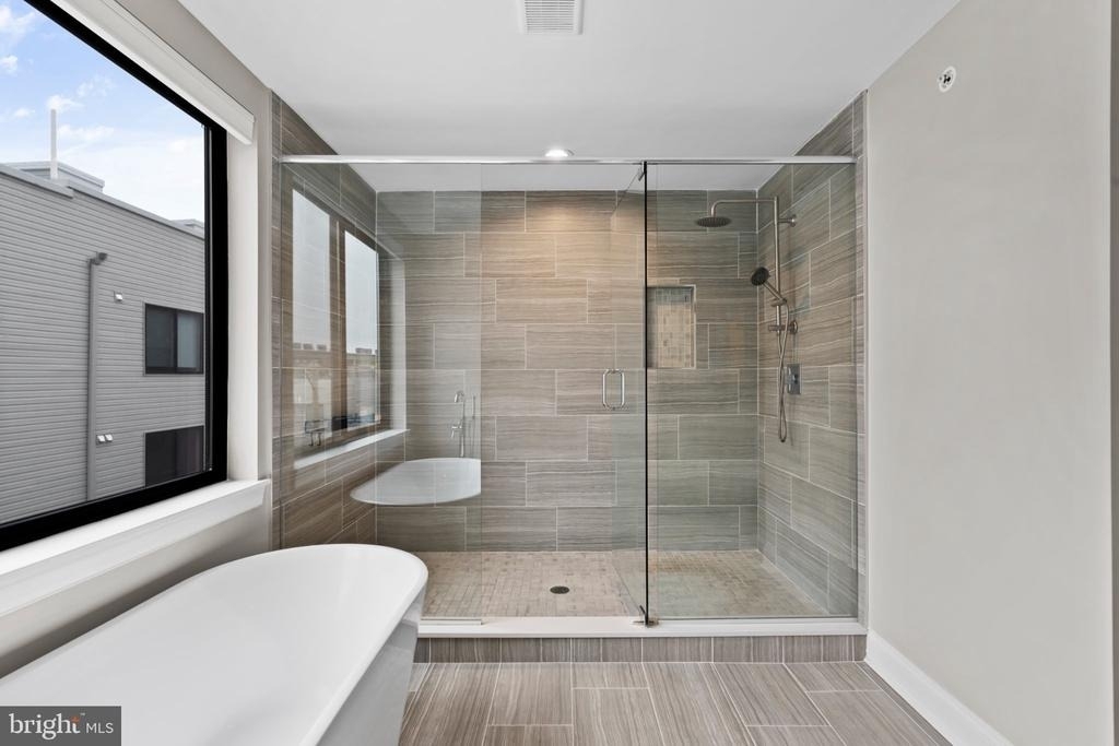 1600 N Bodine Street - Photo 28