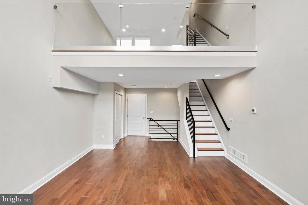 1600 N Bodine Street - Photo 1