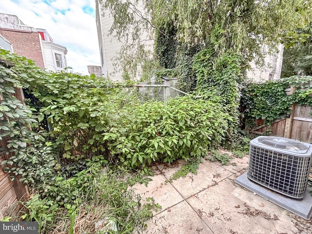 2529 Collins Street - Photo 5