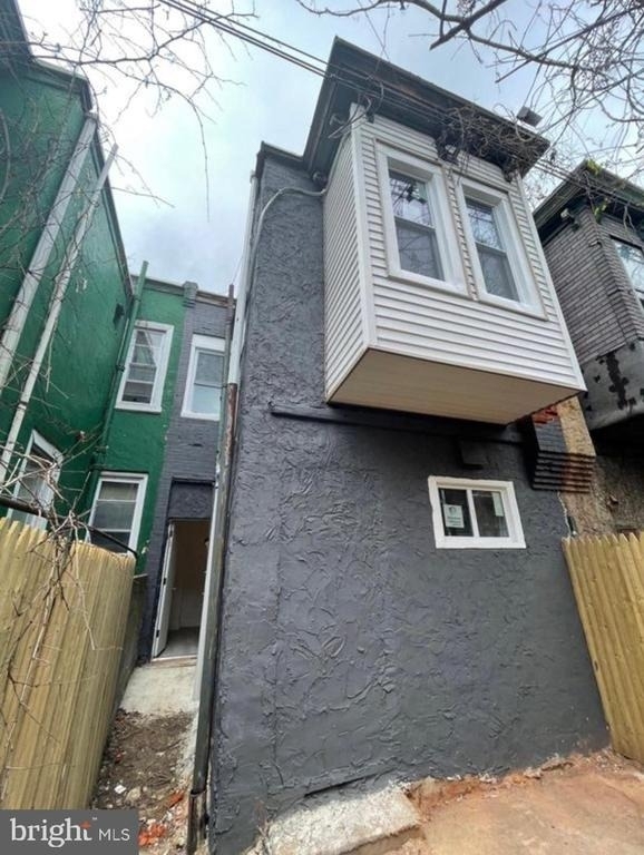 2731 N Darien Street - Photo 11