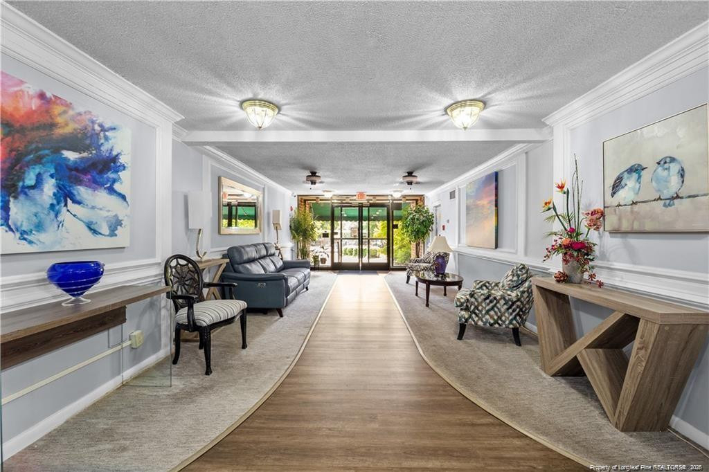1100 Clarendon Street - Photo 3
