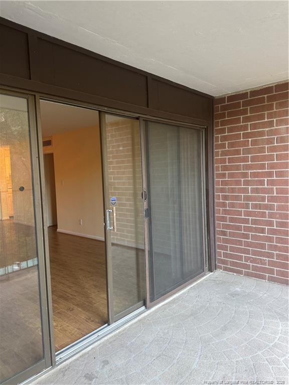1100 Clarendon Street - Photo 24