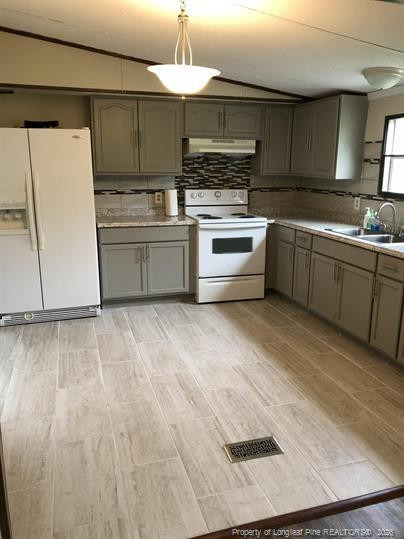 102 Singletary Street - Photo 2