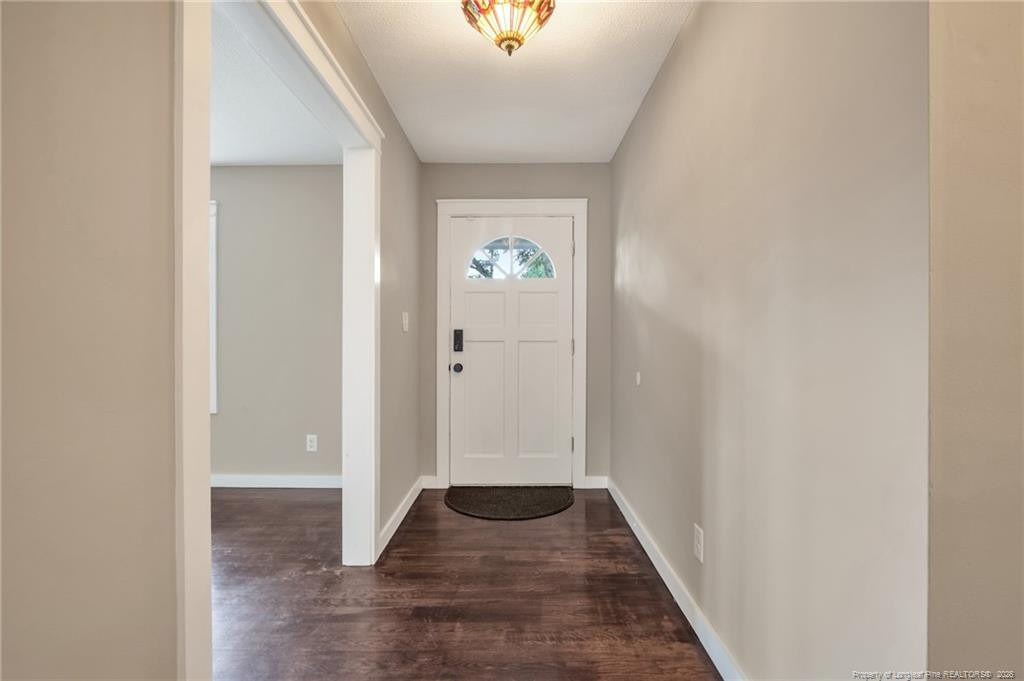604 Roundtree Drive - Photo 3