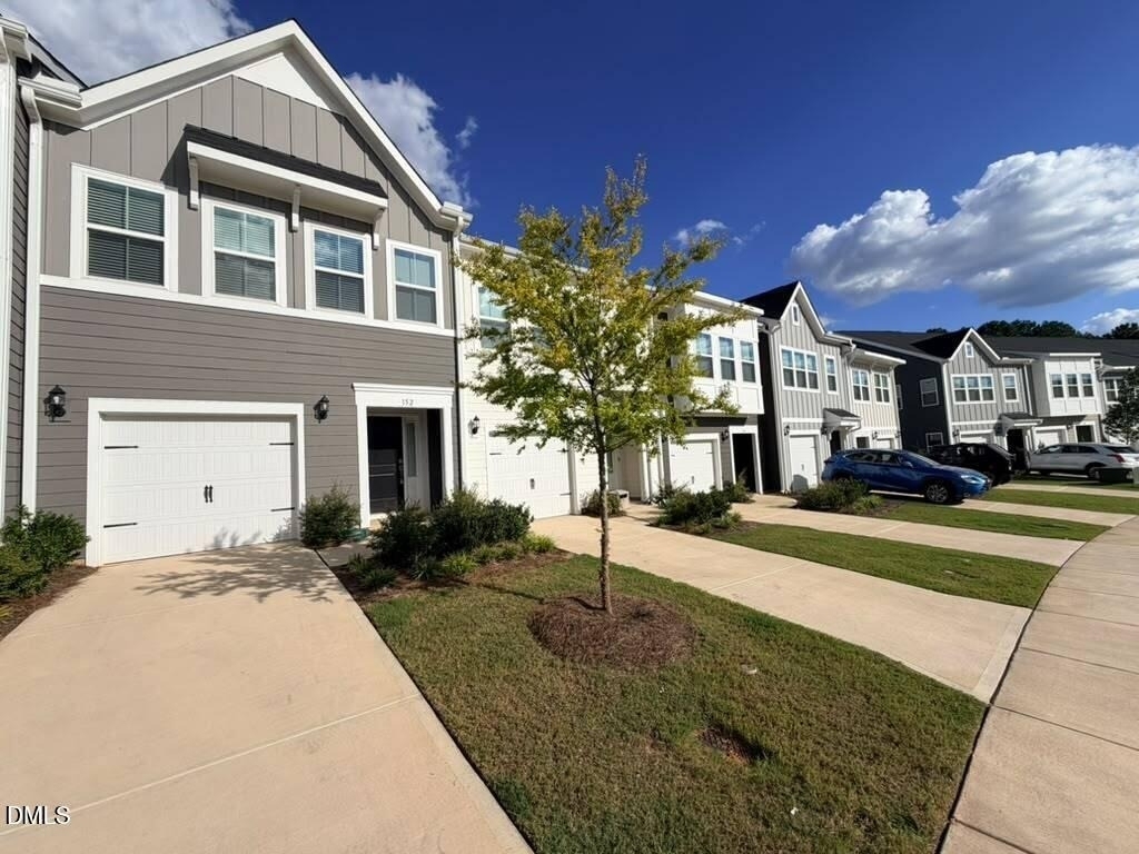 152 Fideaux Boulevard - Photo 1
