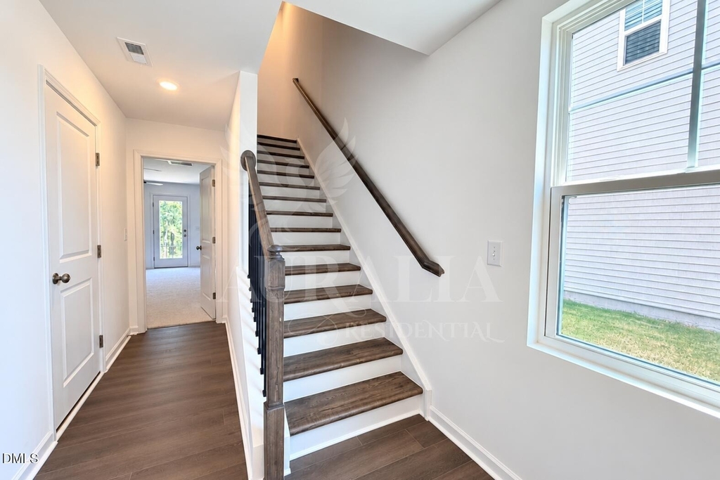 3210 Gypsum Drive - Photo 4