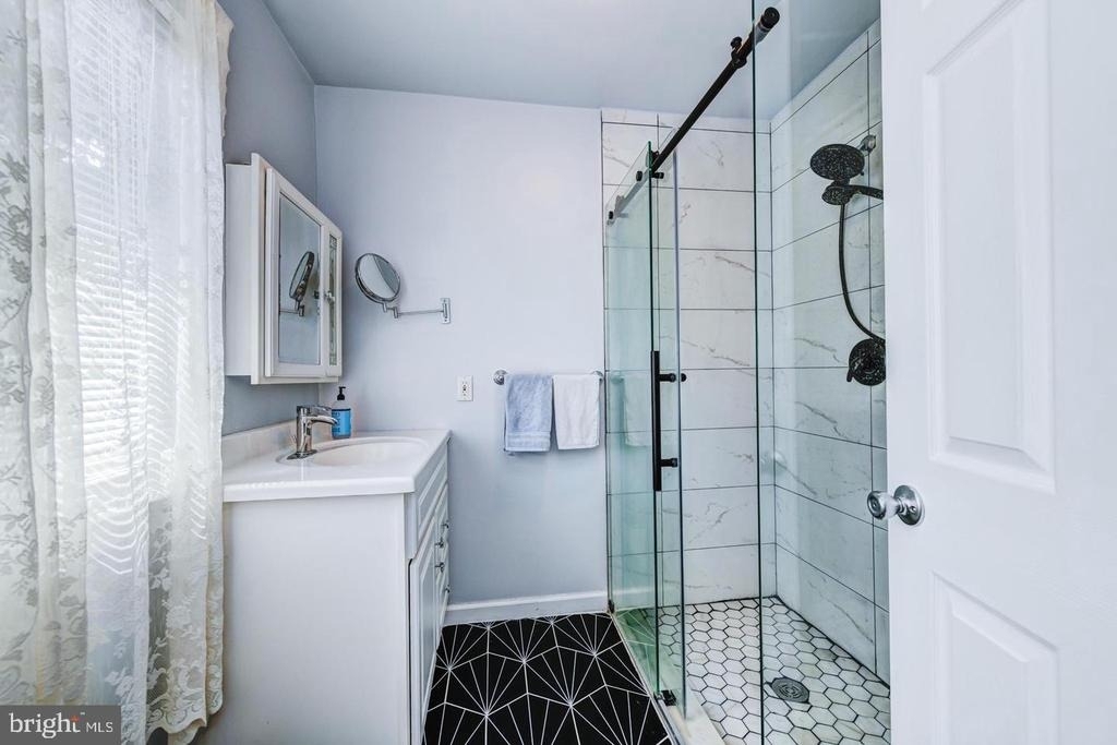 114 Pinecrest Lane - Photo 7