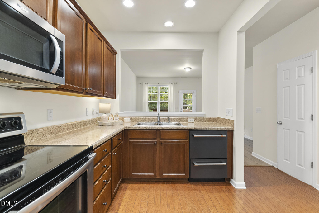 3002 Berkeley Springs Place - Photo 12