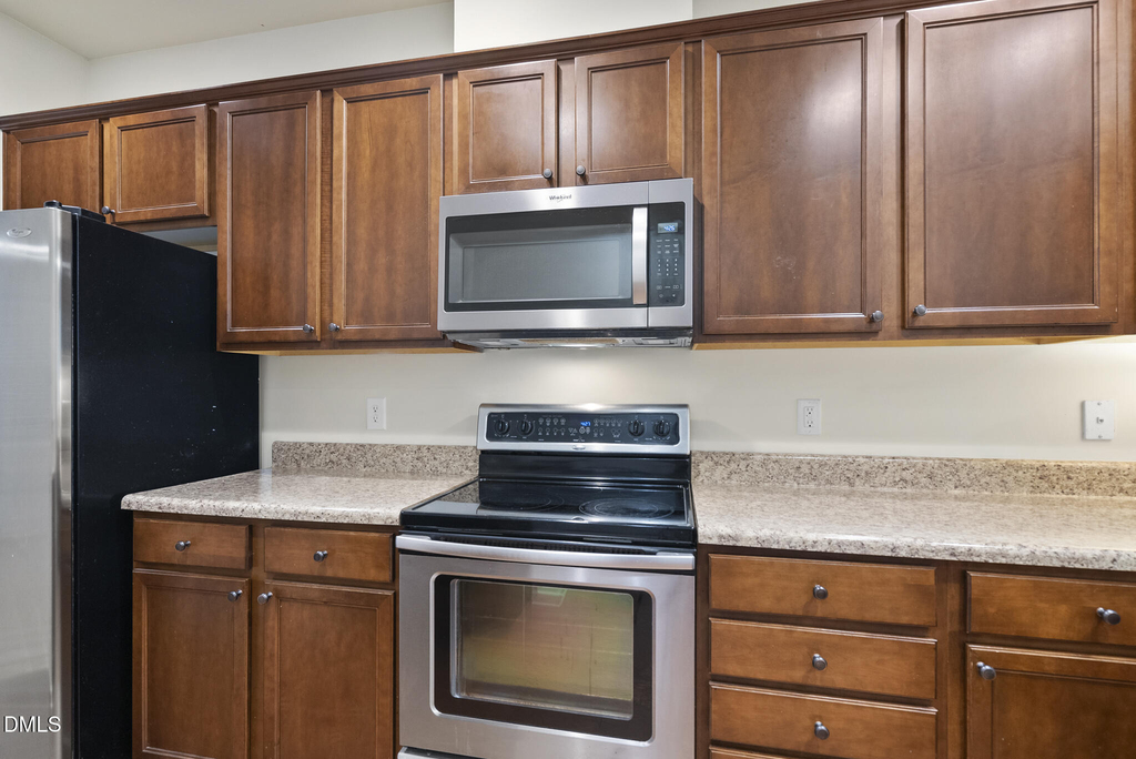 3002 Berkeley Springs Place - Photo 9