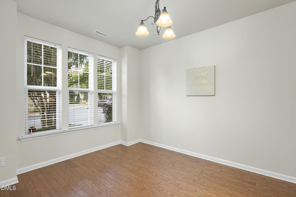 3002 Berkeley Springs Place - Photo 6