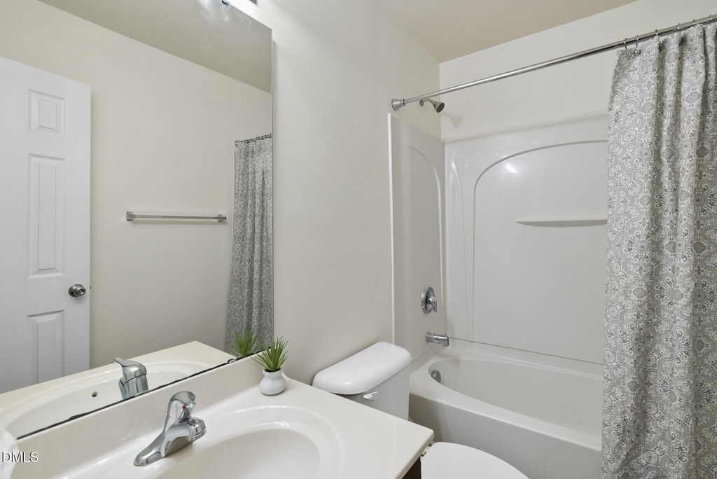 3002 Berkeley Springs Place - Photo 32