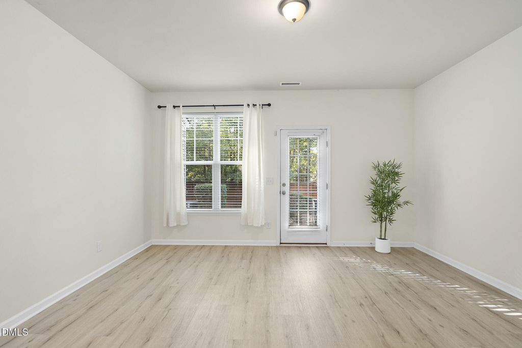 3002 Berkeley Springs Place - Photo 14