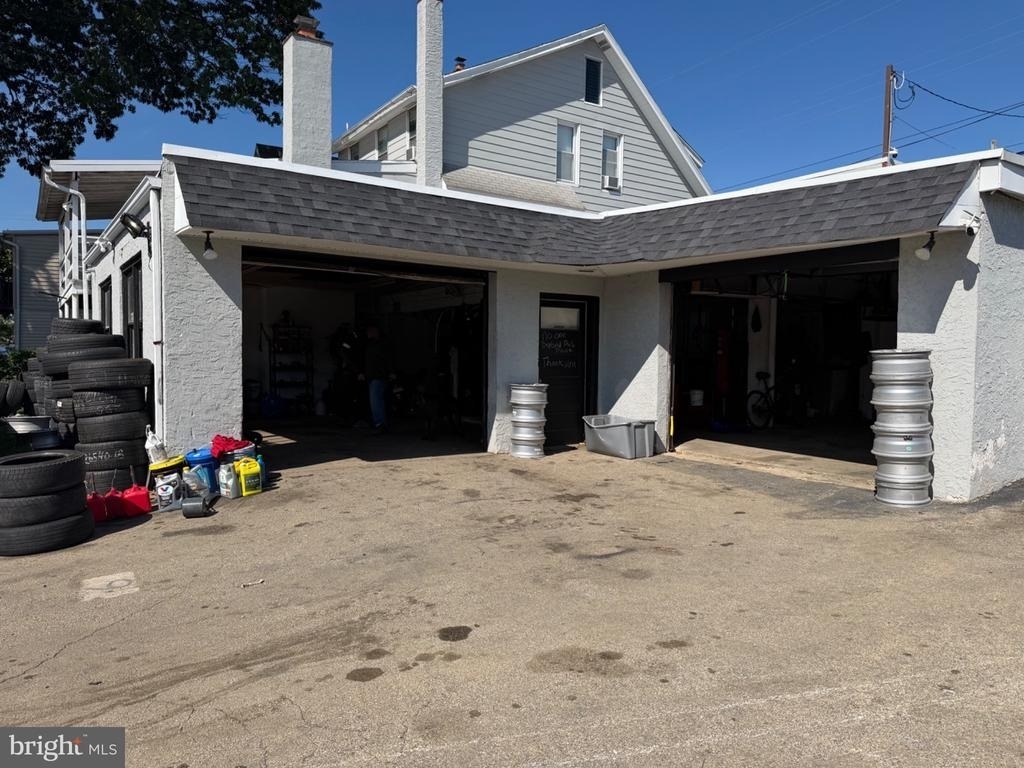 1116 Macdade Boulevard - Photo 9