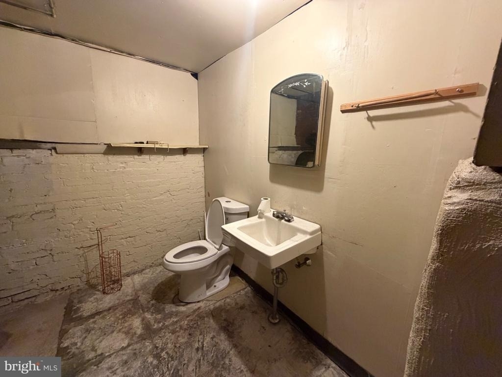 1116 Macdade Boulevard - Photo 11