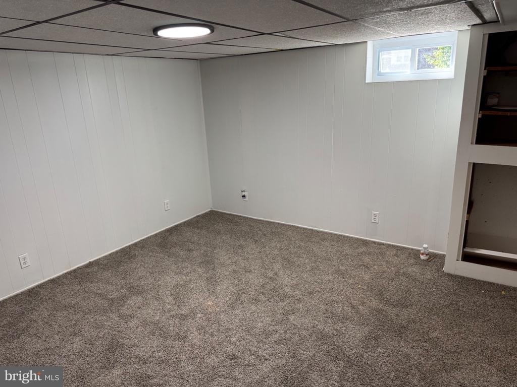 323 Spruce Street - Photo 15
