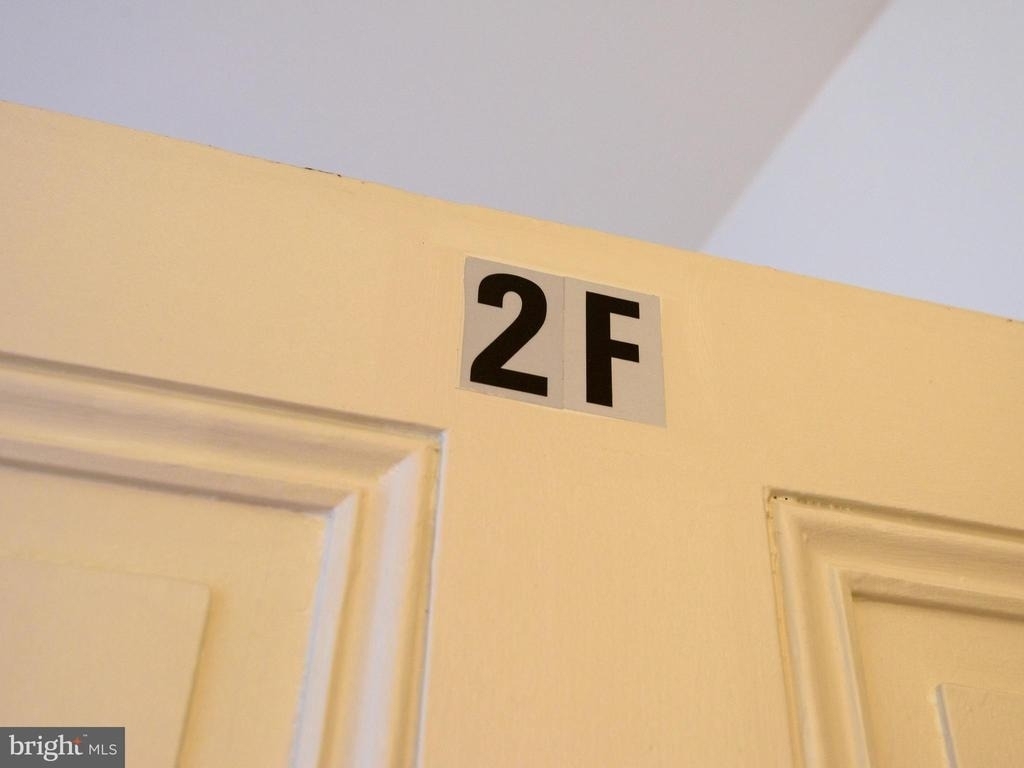 318 N Matlack Street - Photo 8