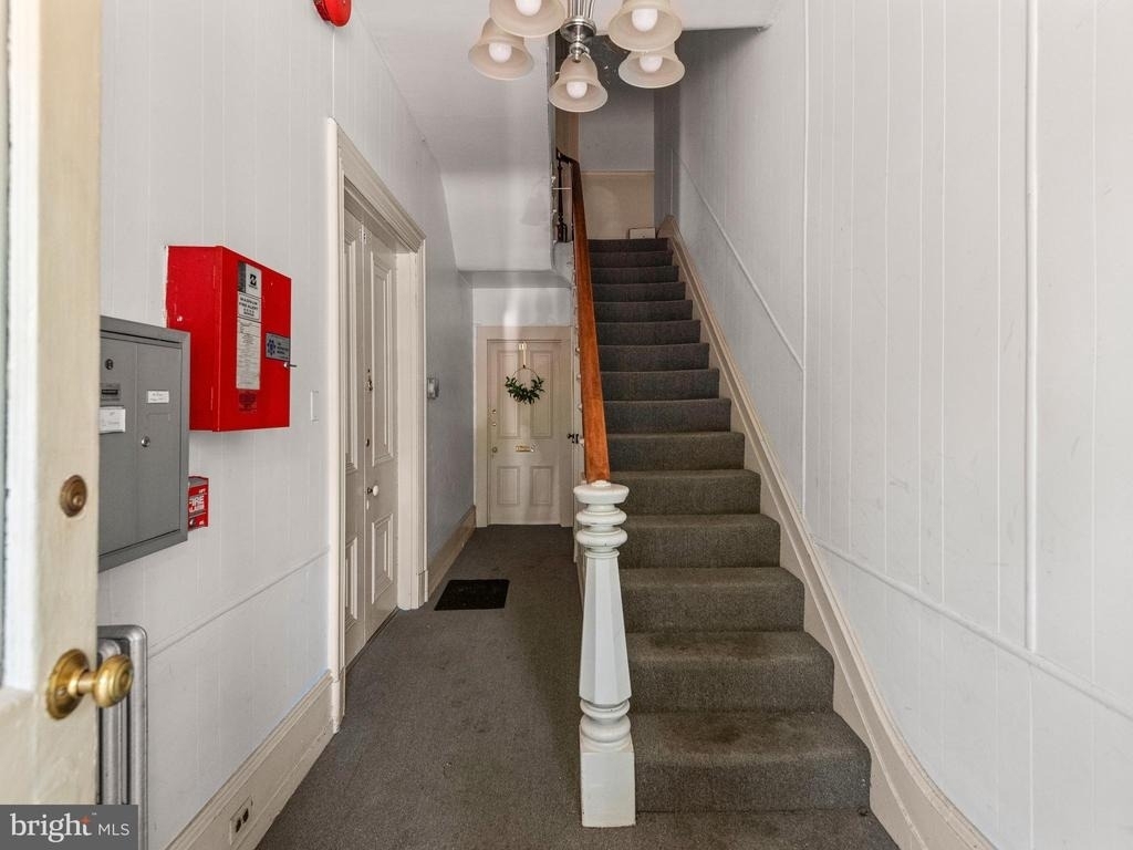 318 N Matlack Street - Photo 7