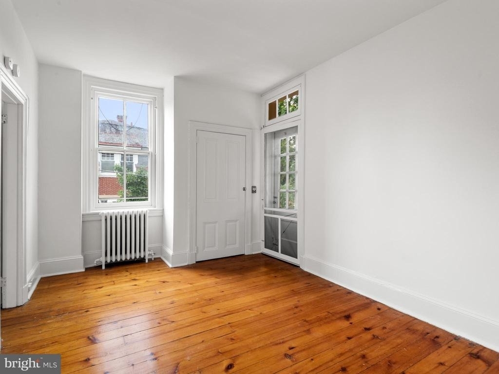 318 N Matlack Street - Photo 9
