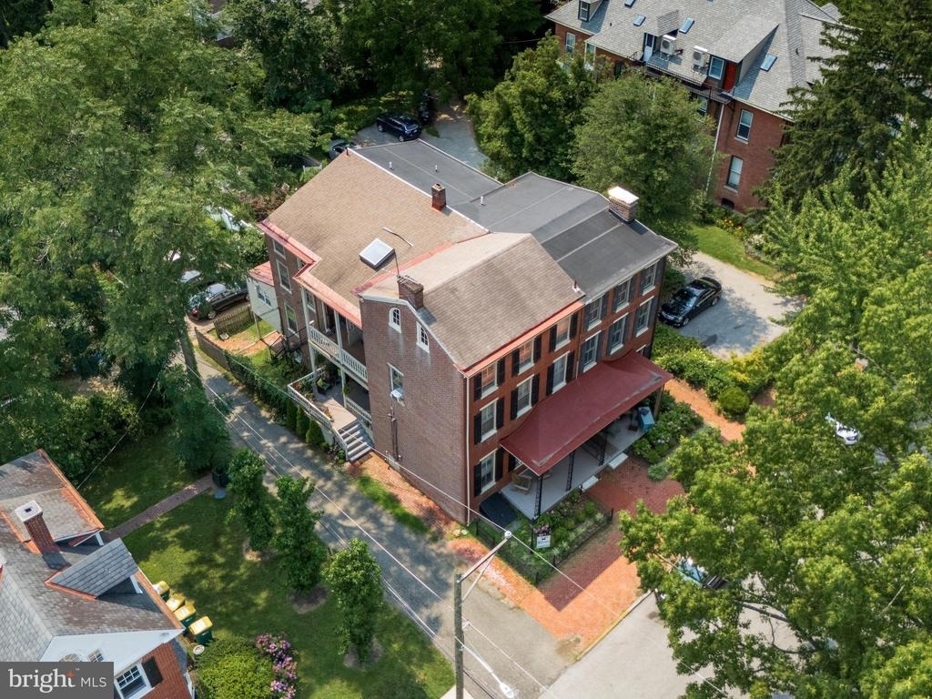 318 N Matlack Street - Photo 2