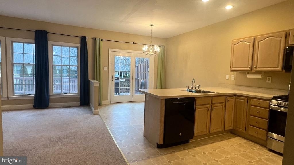 67 Highpoint Drive - Photo 5