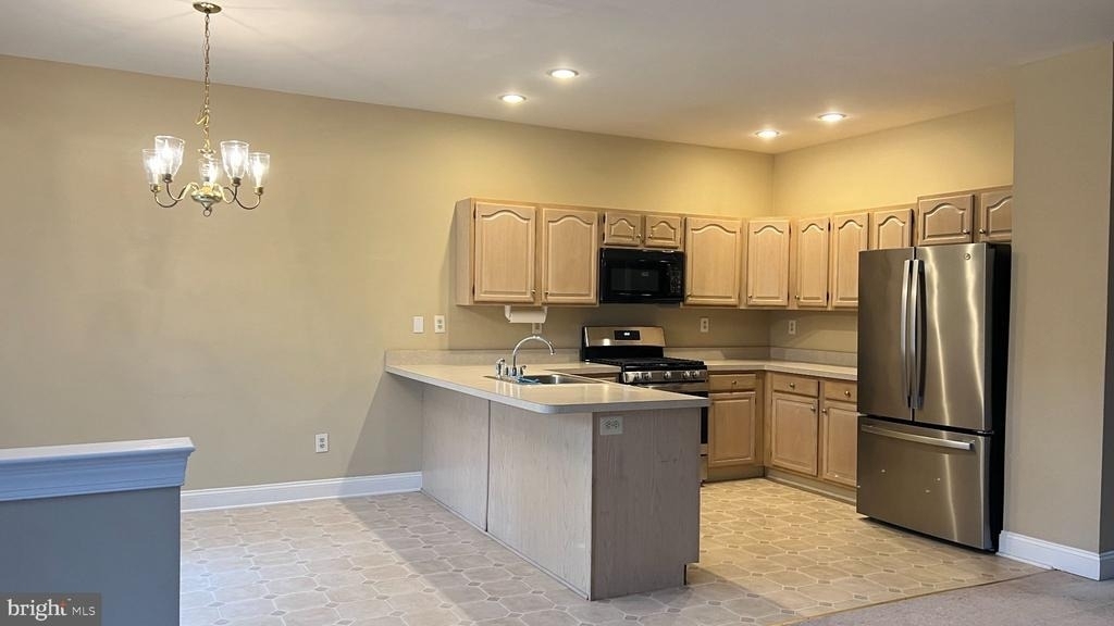 67 Highpoint Drive - Photo 3