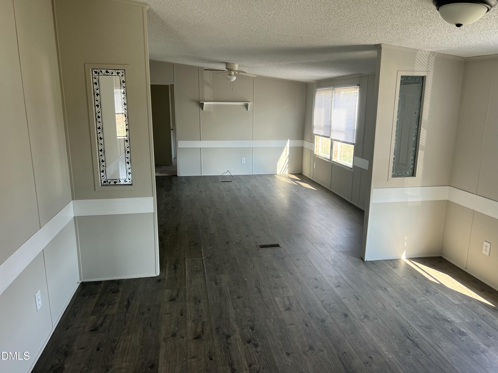 11711 Nc-39 - Photo 1