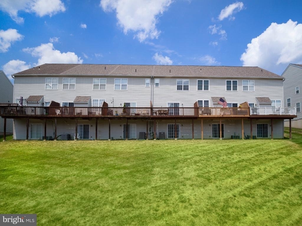 616 Needle Street - Photo 2