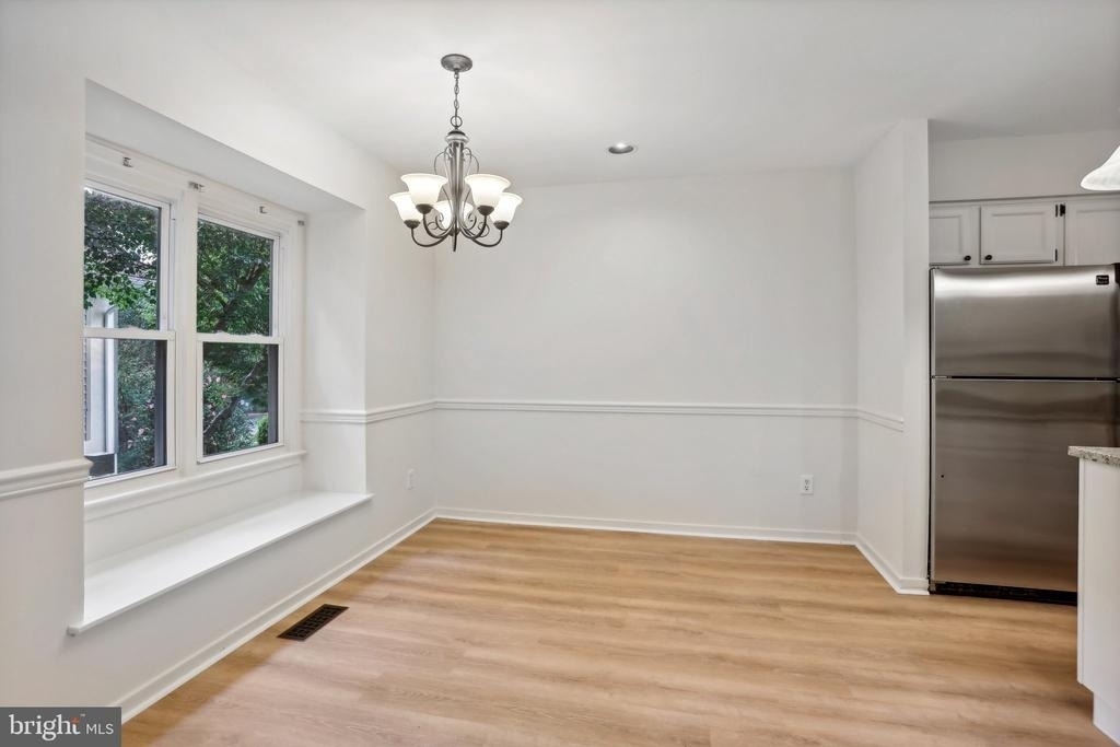 3202 Eaton Court - Photo 6