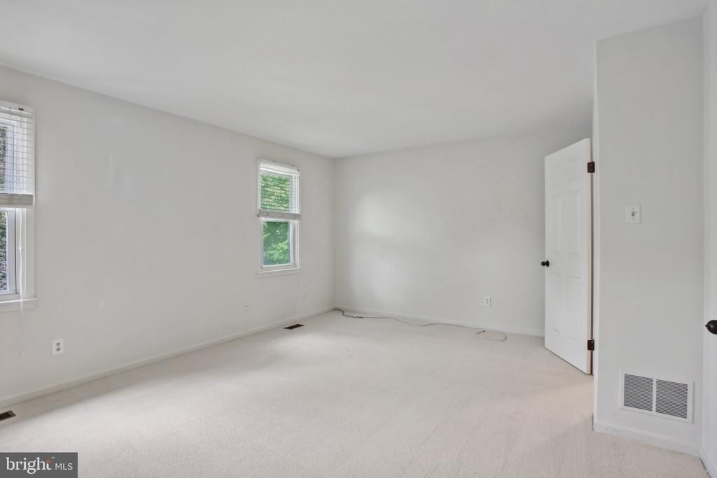 3202 Eaton Court - Photo 21