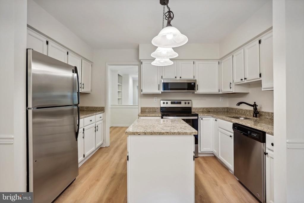 3202 Eaton Court - Photo 14