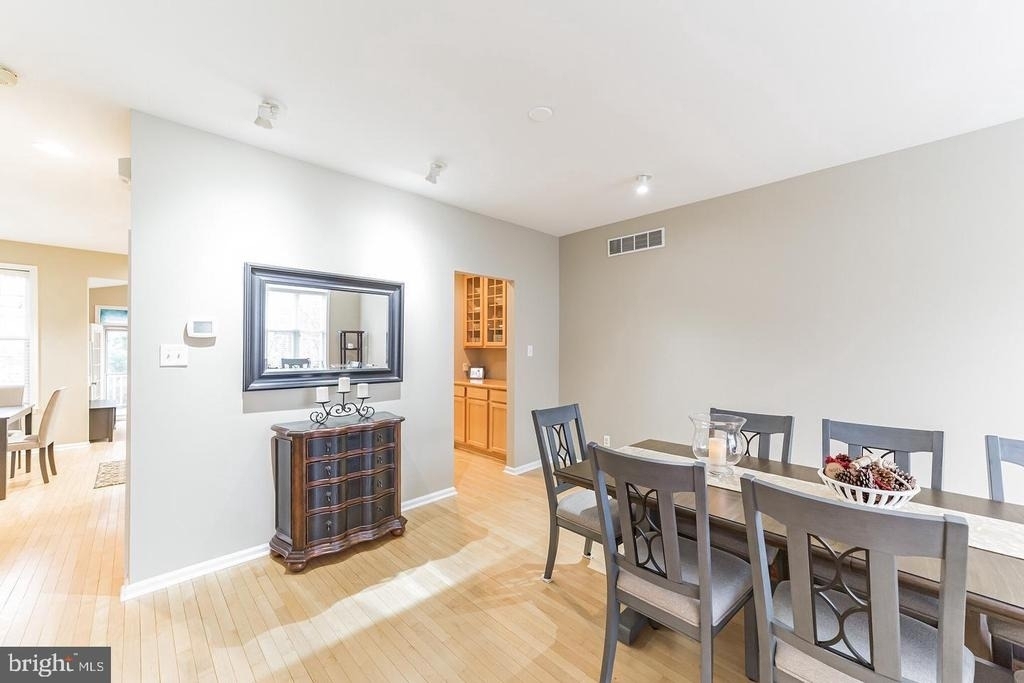 104 Victoria Court - Photo 5