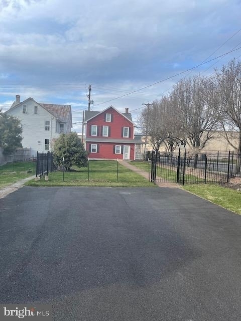 300 W Middle Street - Photo 16