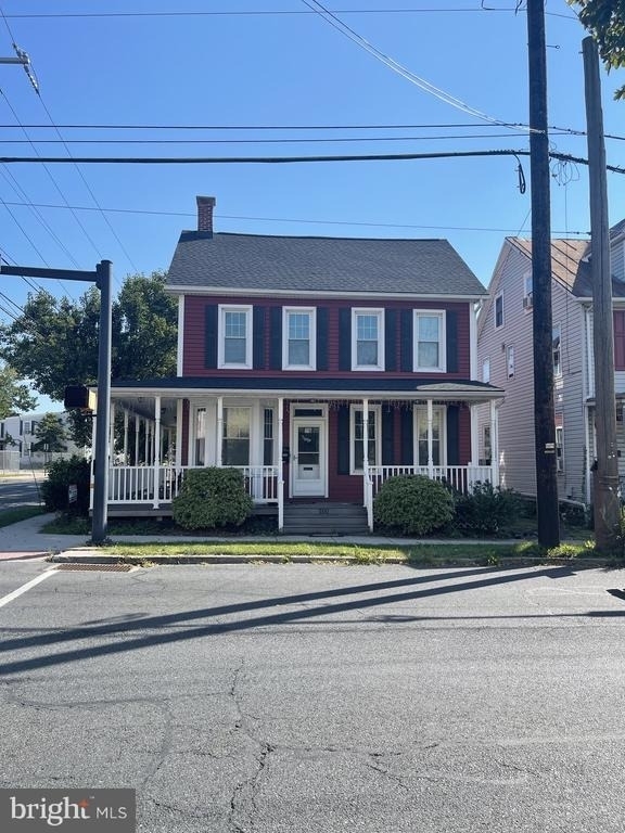 300 W Middle Street - Photo 17