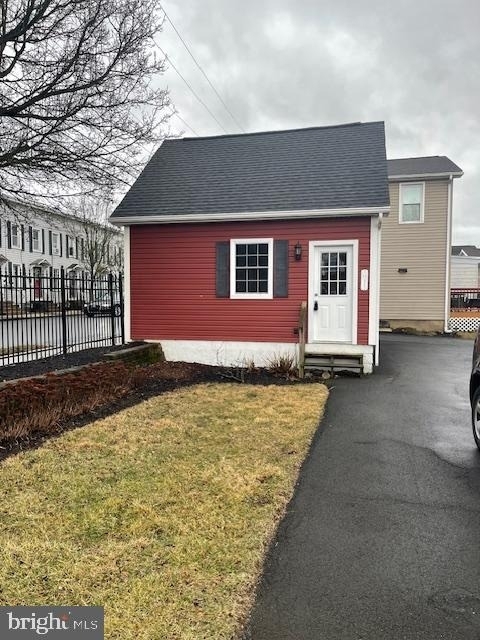 300 W Middle Street - Photo 15
