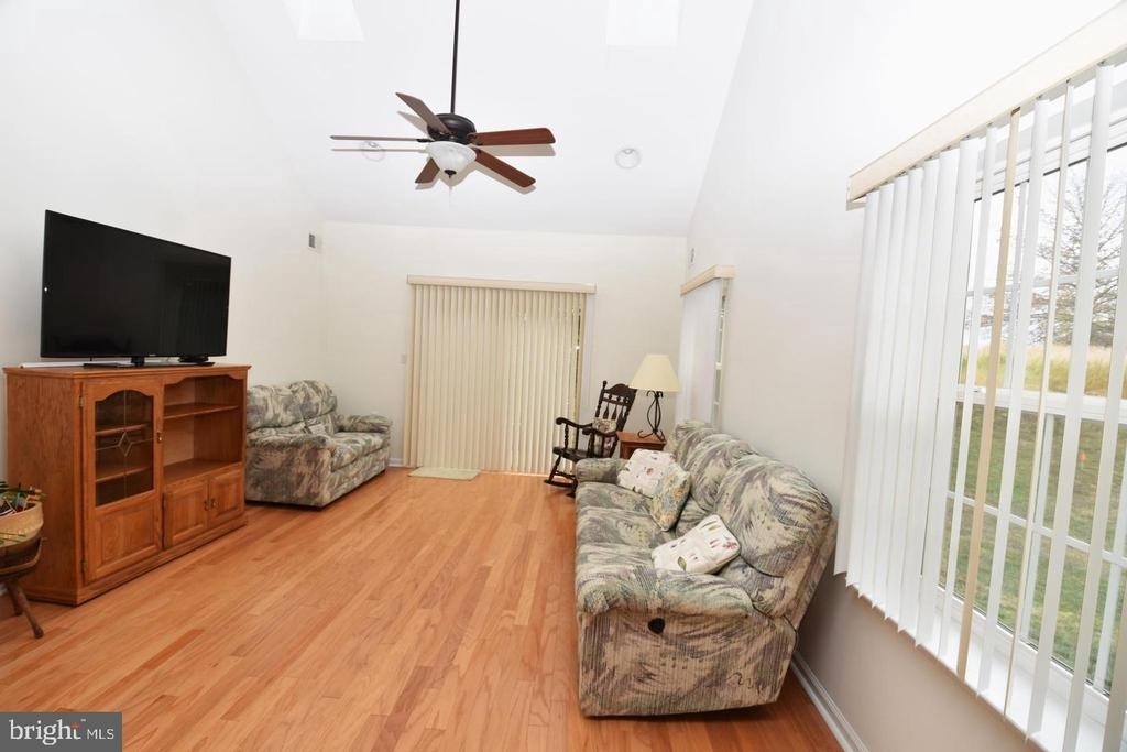 133 Belvedere Drive N - Photo 10