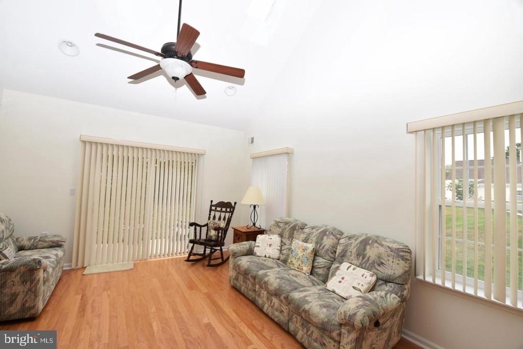 133 Belvedere Drive N - Photo 11
