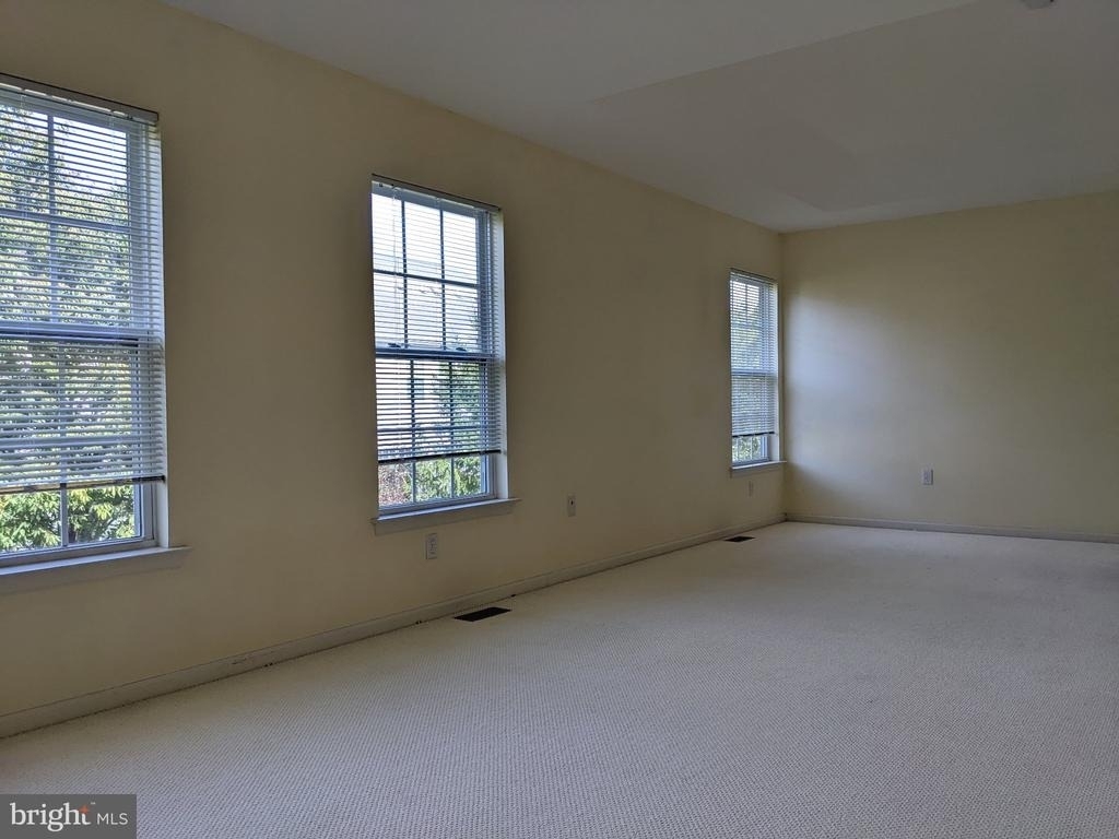 252 Brinley Drive - Photo 12