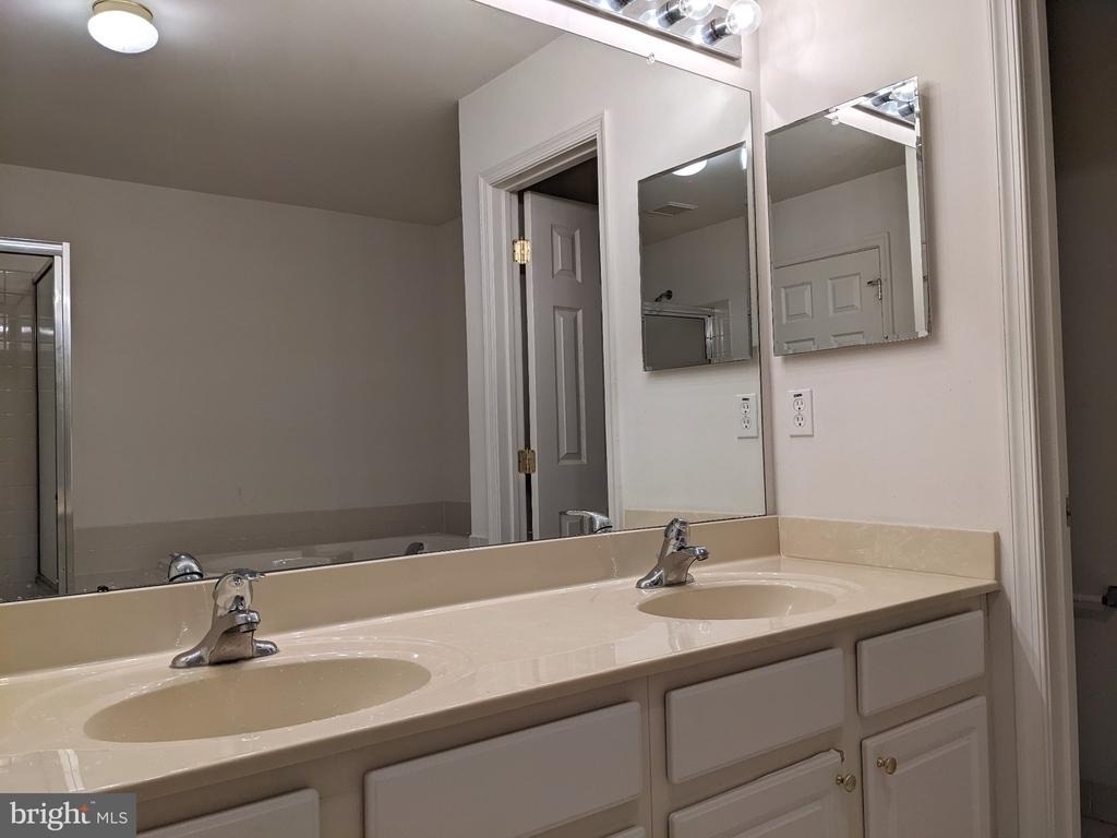 252 Brinley Drive - Photo 15