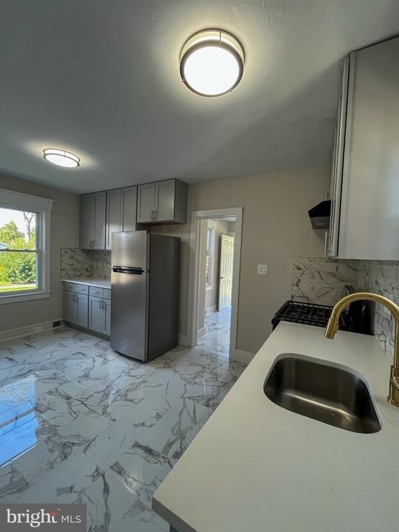 702 Atlantic Avenue - Photo 7
